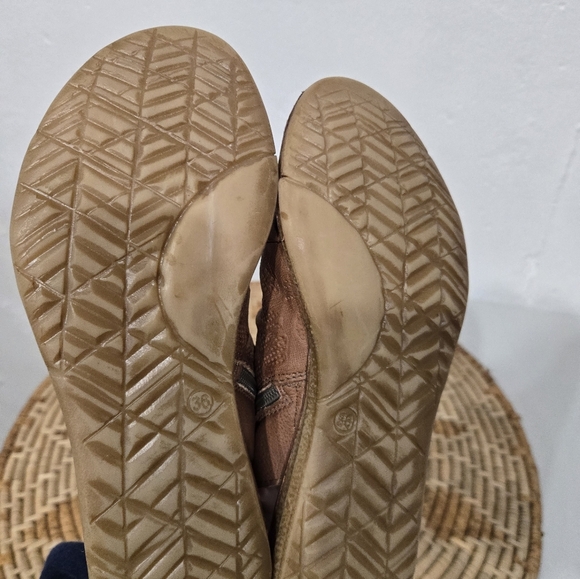 Miz Mooz Brown Leather Gladiator Sandals 6 - Picture 7 of 8